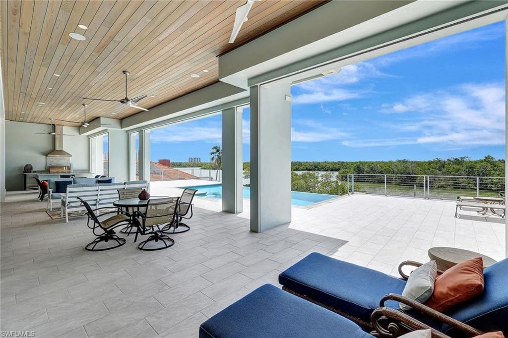 26906 McLaughlin BLVD-32