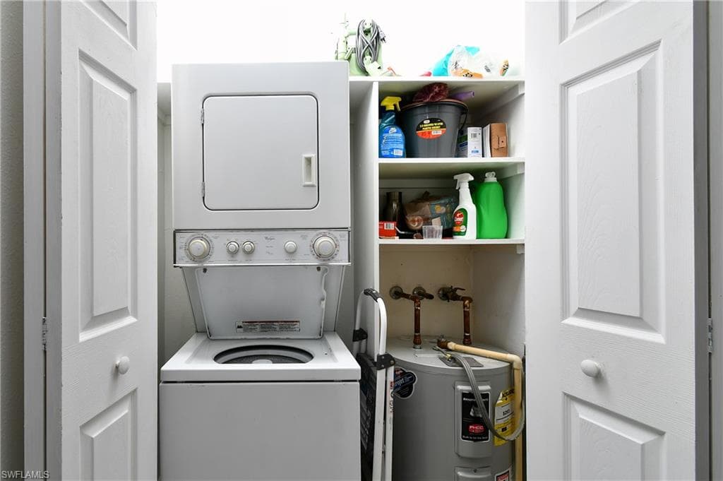 26 Pinewood BLVD-15