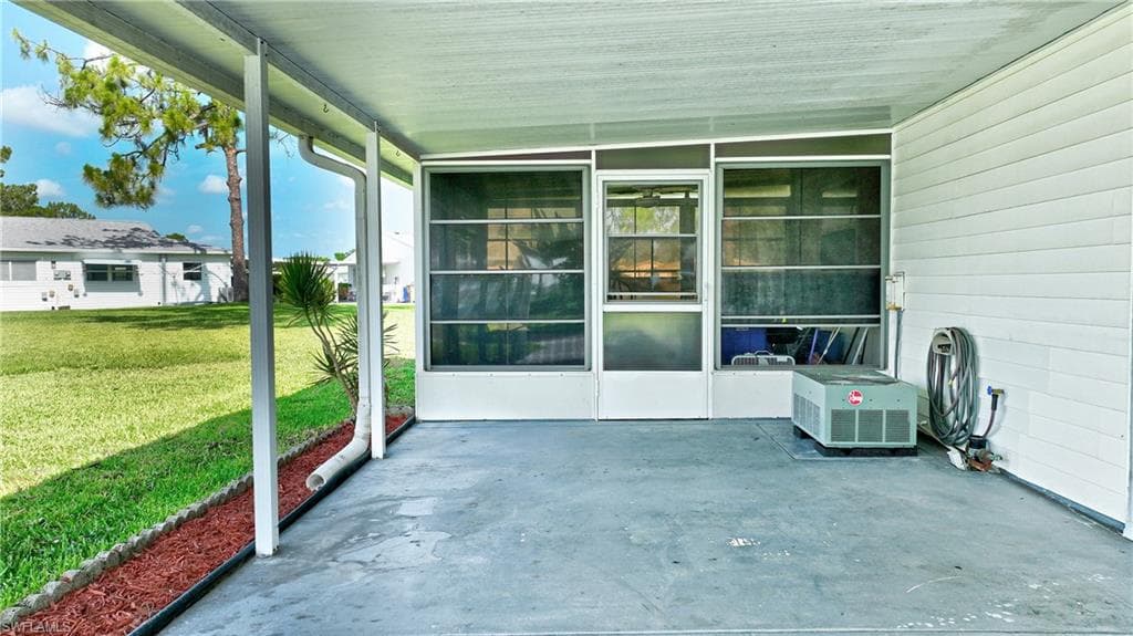 26 Pinewood BLVD-21