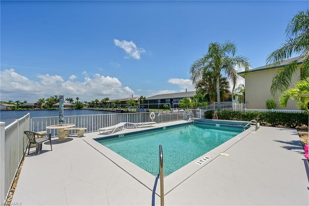 131 SW 47th TER 201-36