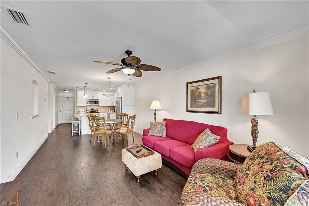 131 SW 47th TER 201-24