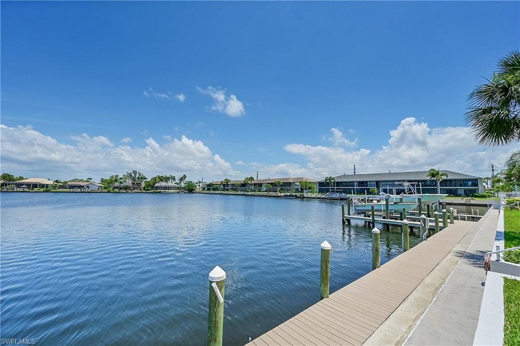 131 SW 47th TER 201-35