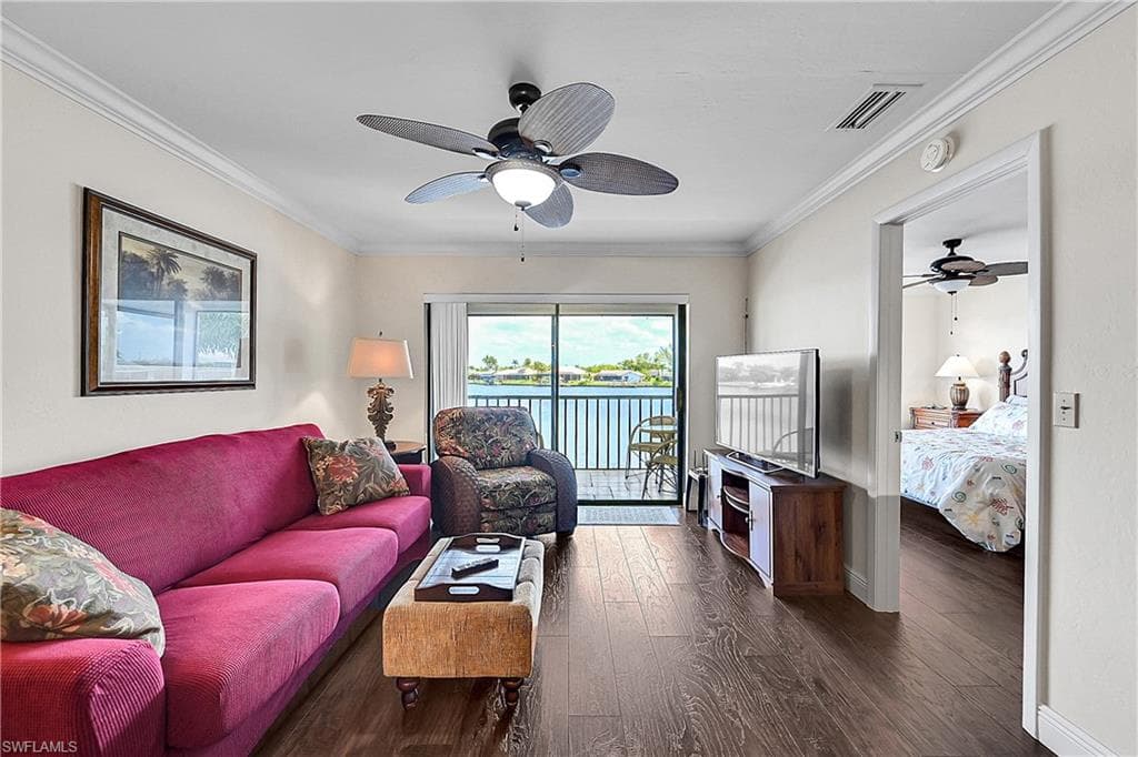 131 SW 47th TER 201-4