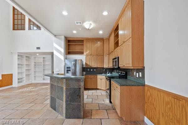 819 James ST-6
