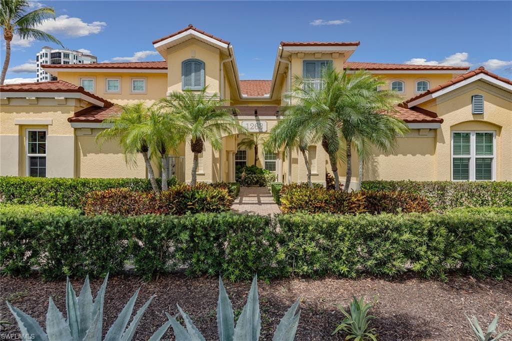1263 Rialto WAY 102-25