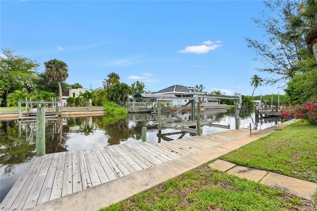 1483 Bembury DR-15