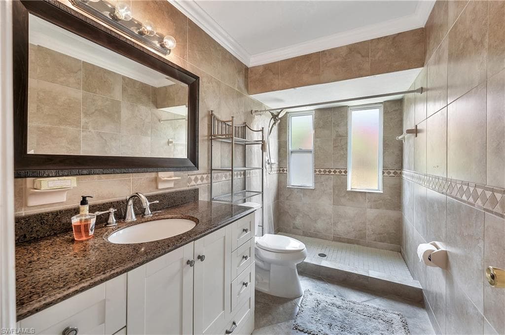 639 Pompano DR-23