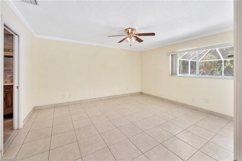 639 Pompano DR-17