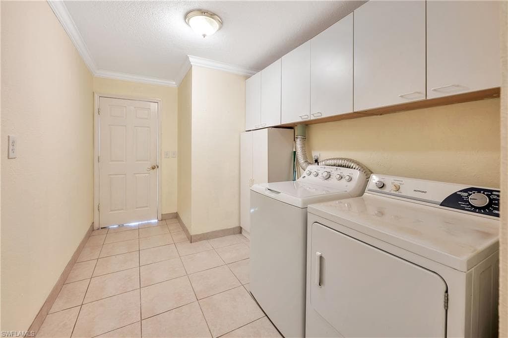 639 Pompano DR-31