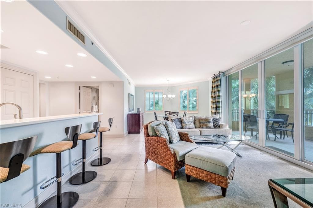 2748 Tiburon BLVD E C-301-9