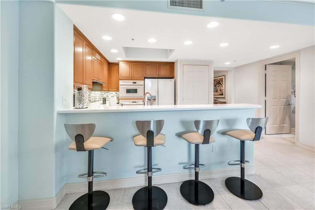 2748 Tiburon BLVD E C-301-15