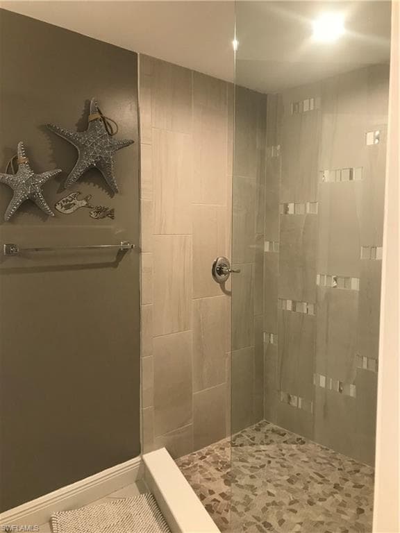 11021 Gulf Reflections DR 101-17