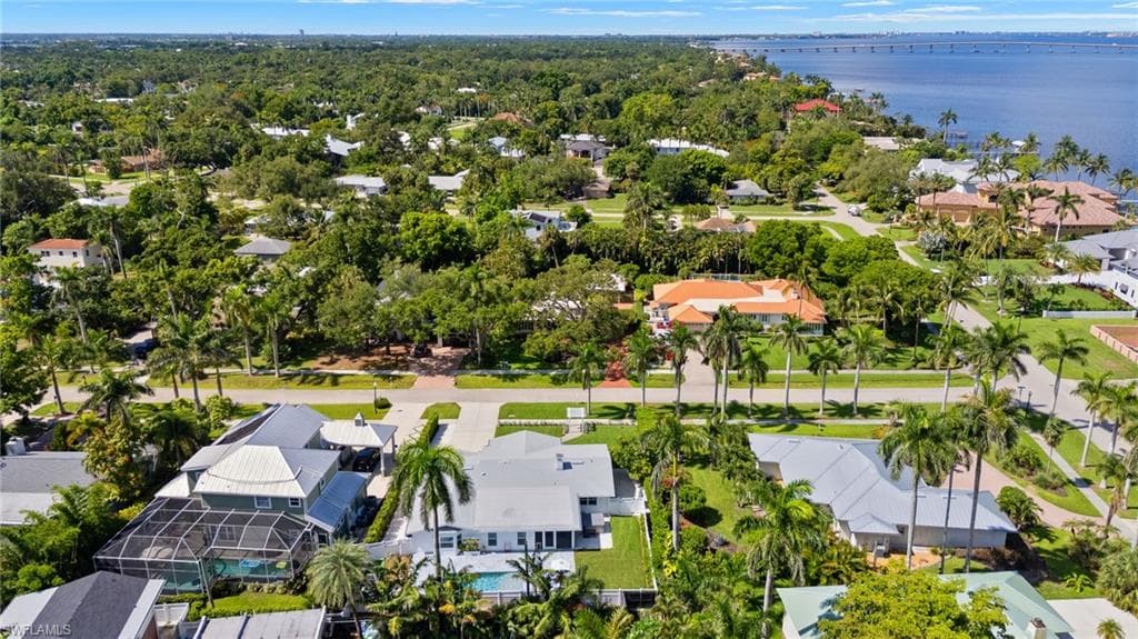 1219 Osceola DR-37