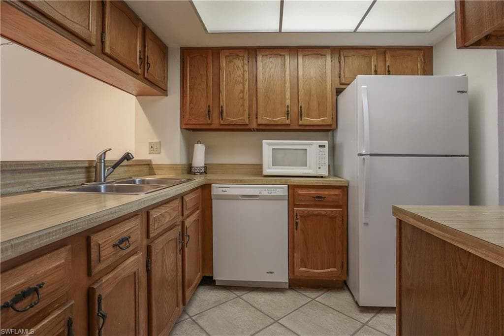 4265 Bay Beach LN 524-12