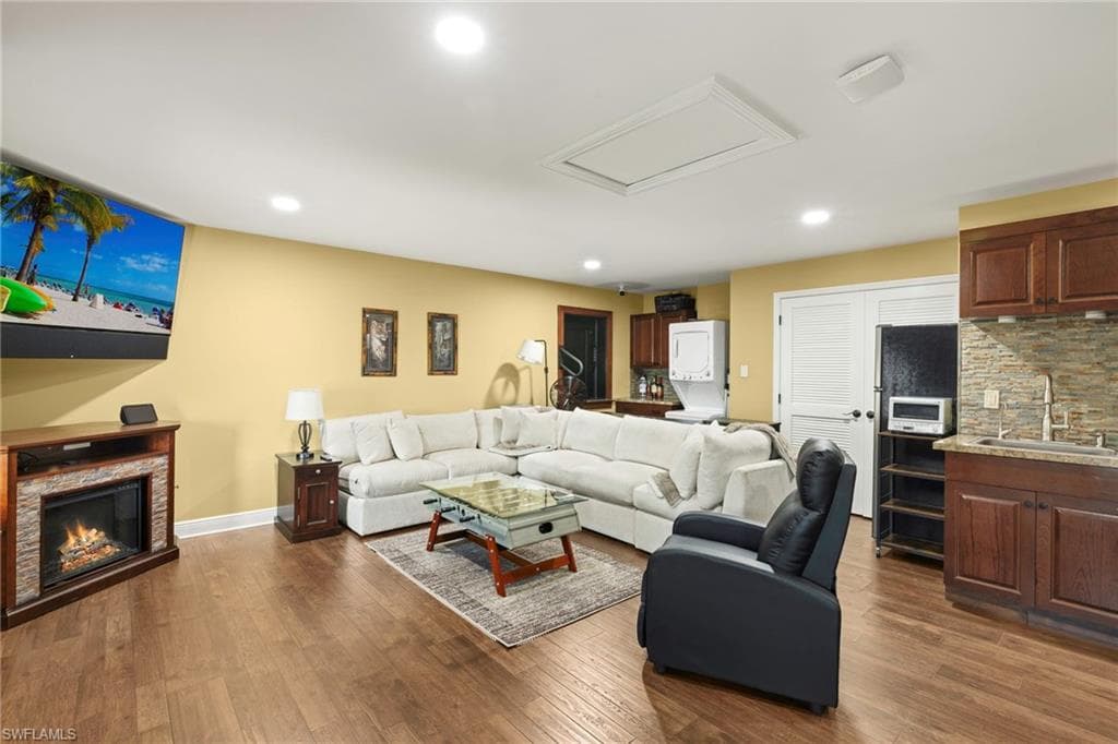 841 Cypress Lake CIR-27