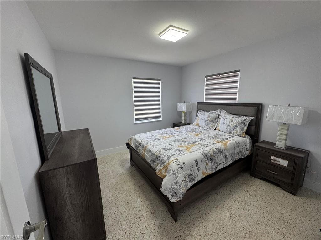 2231 Isle Of Pines AVE-10