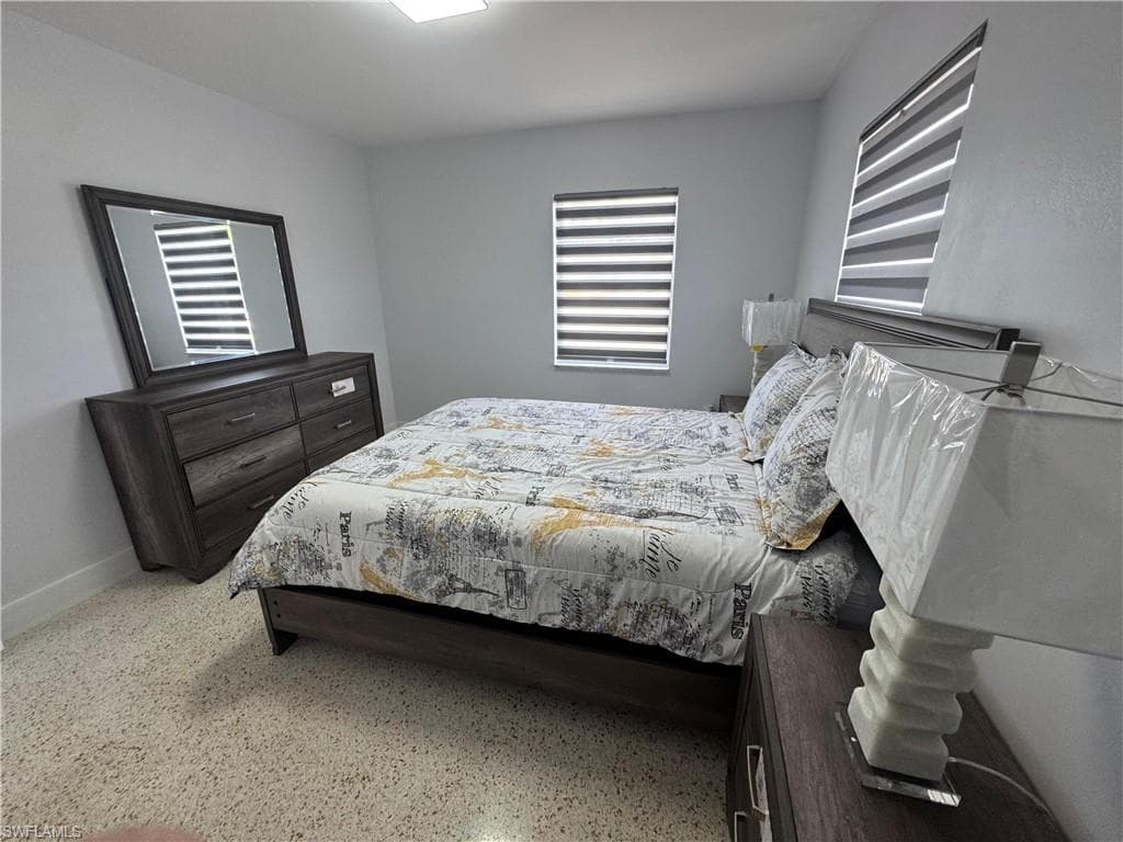 2231 Isle Of Pines AVE-11