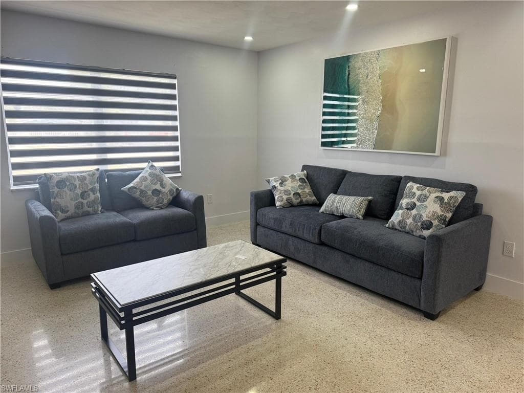 2231 Isle Of Pines AVE-8