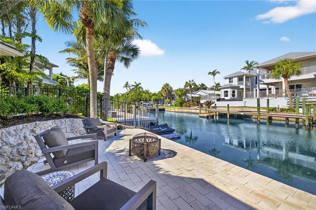 5215 SEASHELL AVE-2