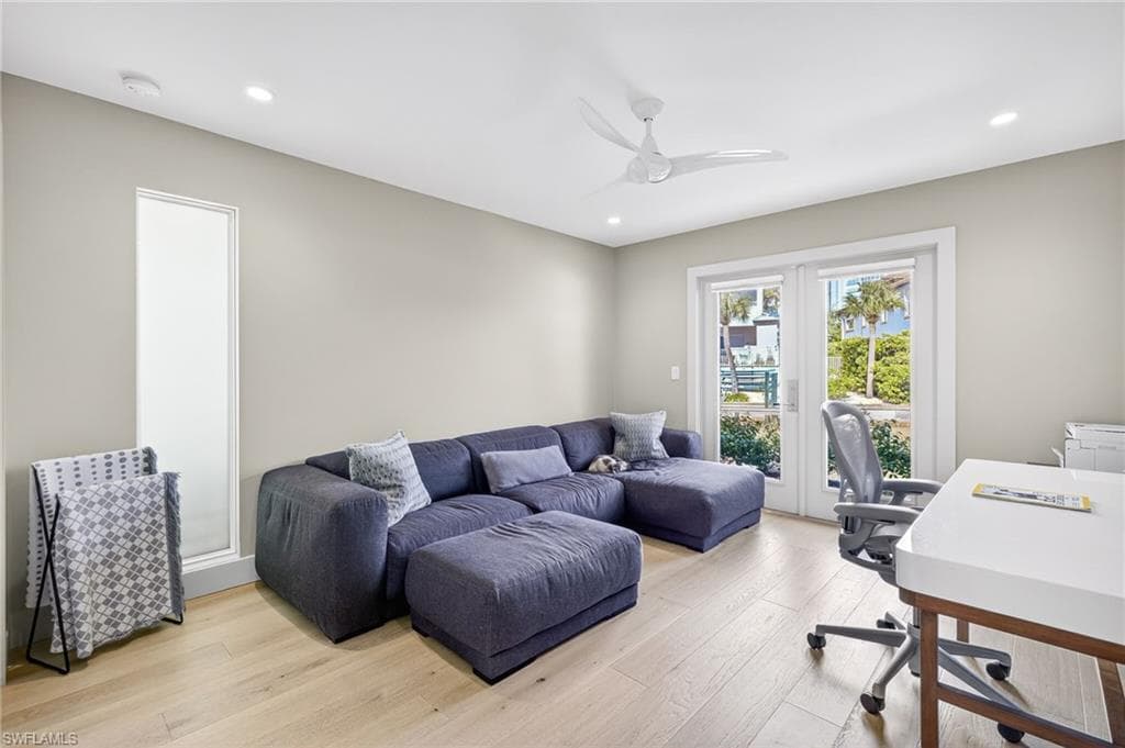 5215 SEASHELL AVE-34
