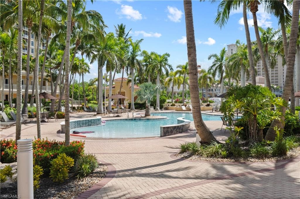 6081 Silver King BLVD 505-34