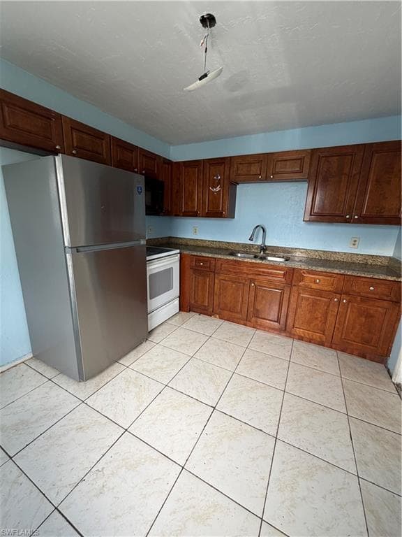 5515 5th AVE-9