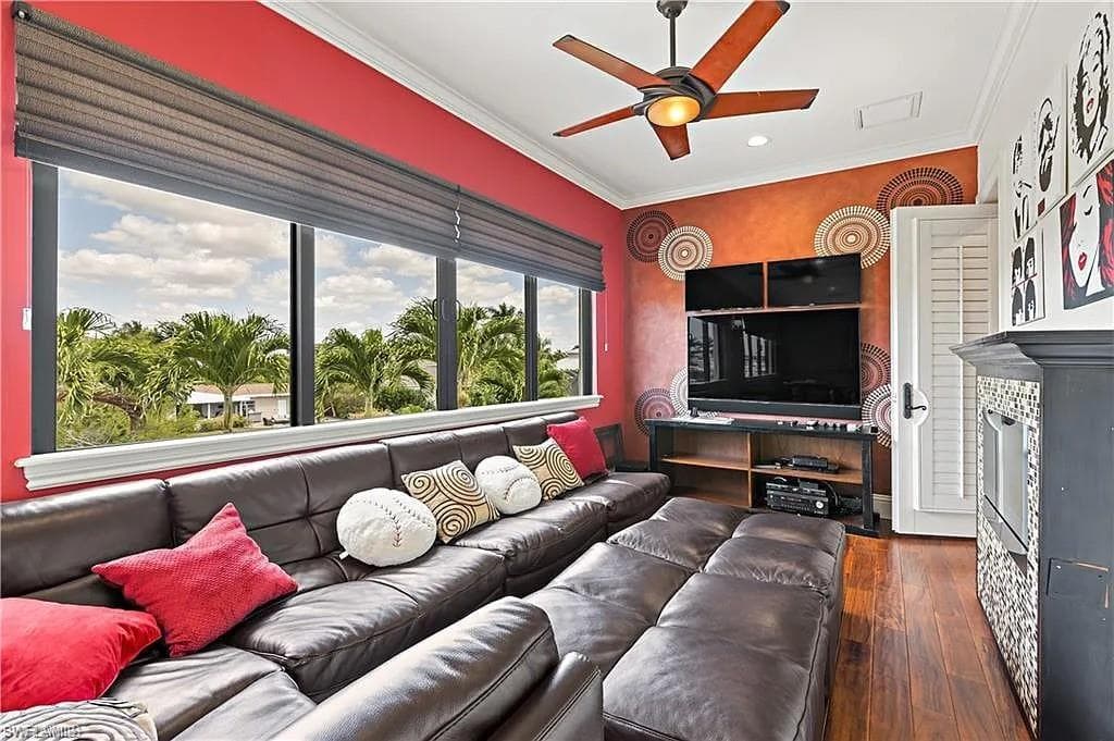 1435 Osprey AVE-15