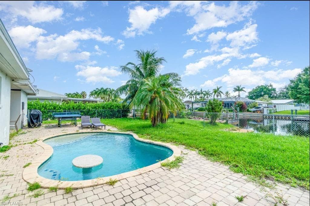 203 Kingston DR-20