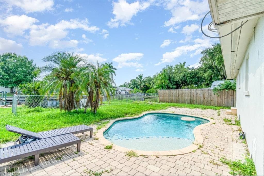 203 Kingston DR-21