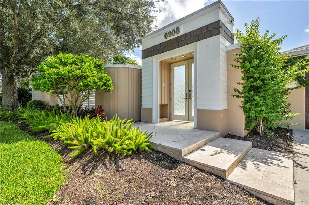 6908 Lone Oak BLVD-36
