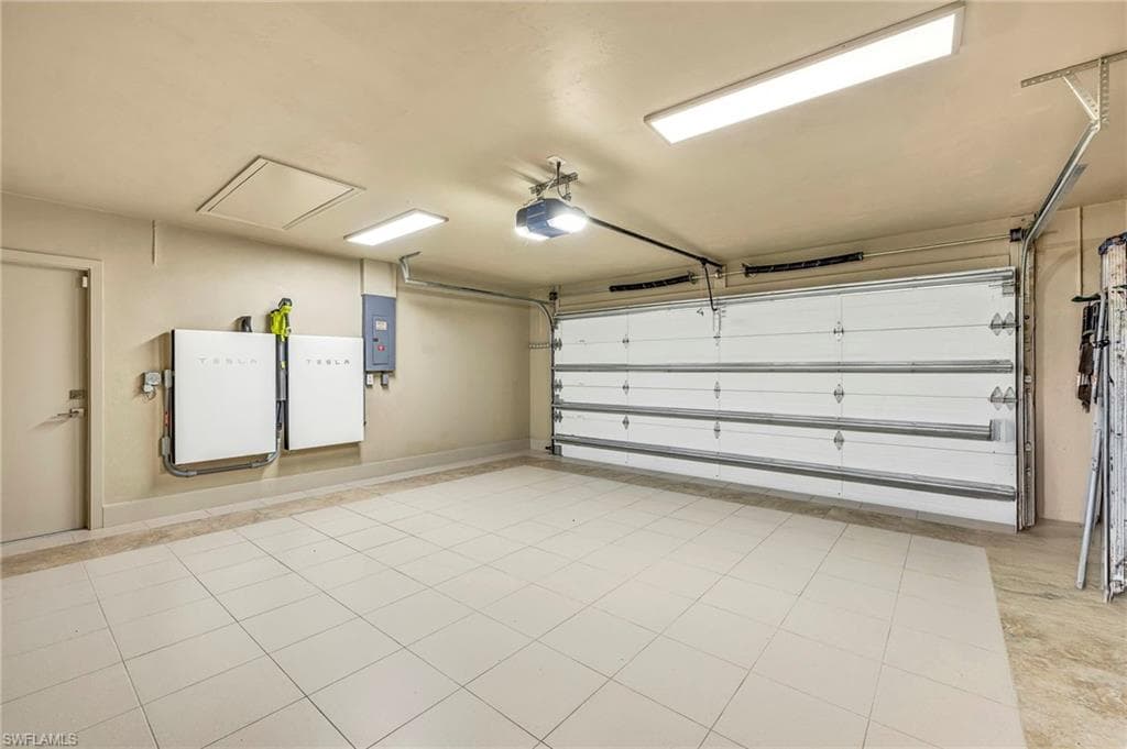 6908 Lone Oak BLVD-35