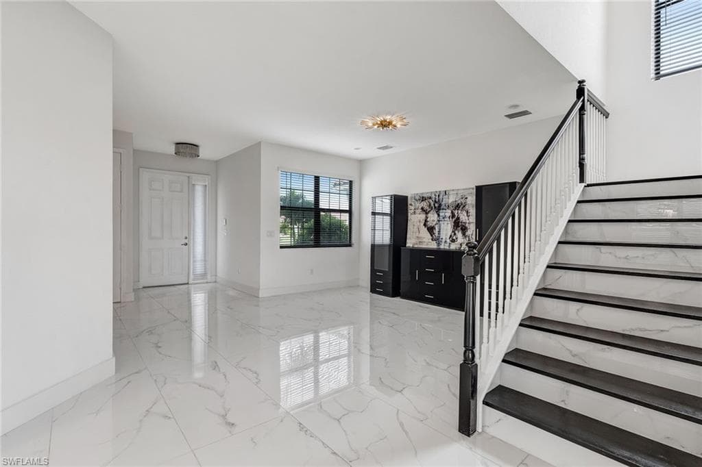 11604 Meadowrun CIR-7