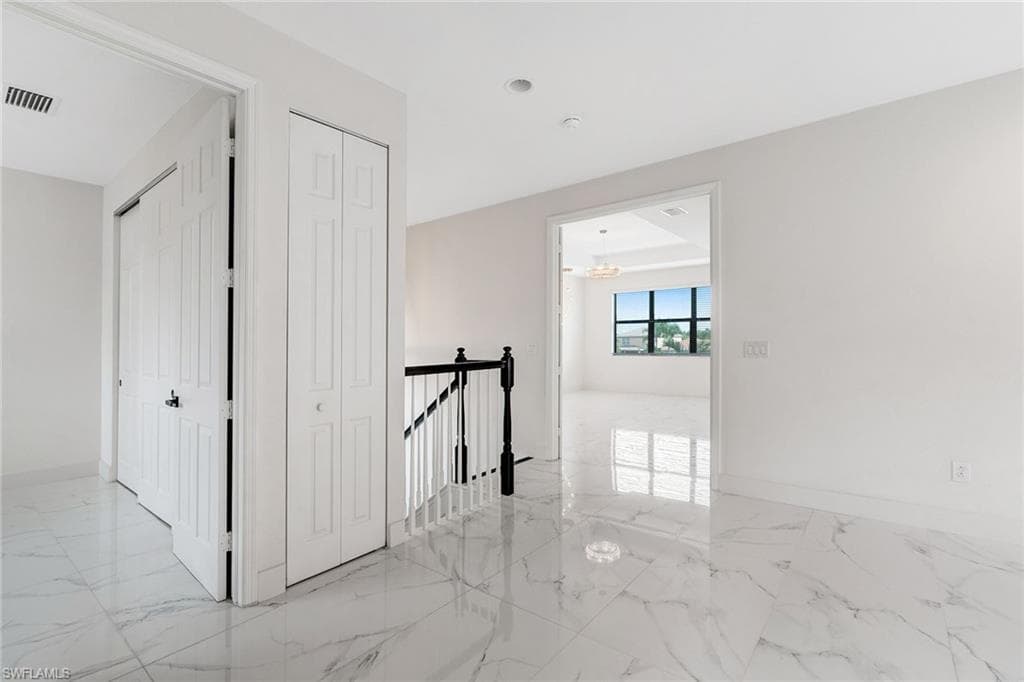 11604 Meadowrun CIR-19