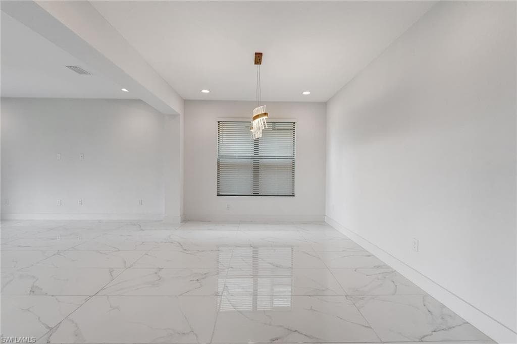 11604 Meadowrun CIR-8