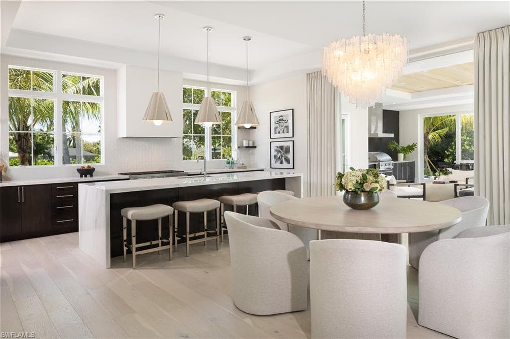 1645 Bonita CT-3