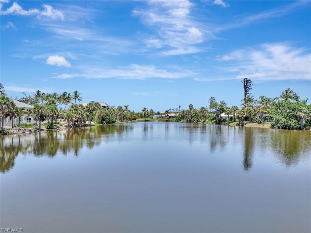 231 Palm Lake DR-4