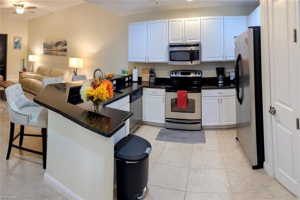 13780 Julias WAY 1022-4