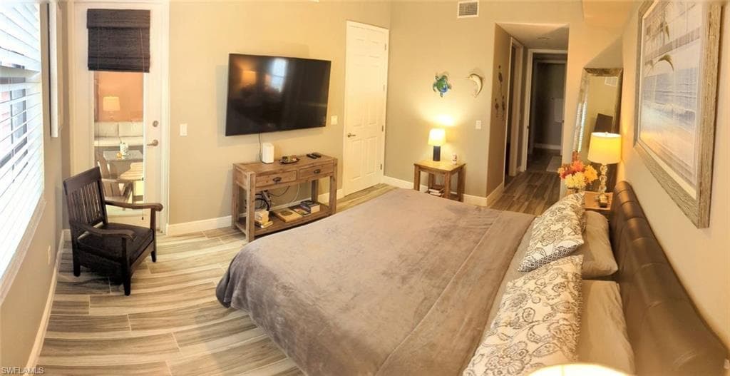 13780 Julias WAY 1022-21