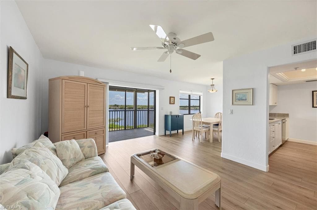 5391 Blue Crab CIR 5-6