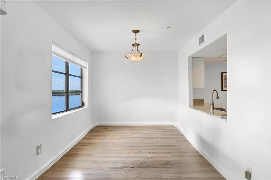 5391 Blue Crab CIR 5-14