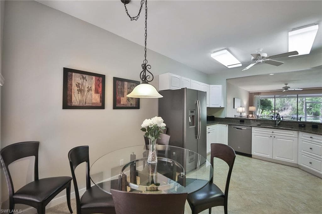 526 Lake Louise CIR 4-403-8
