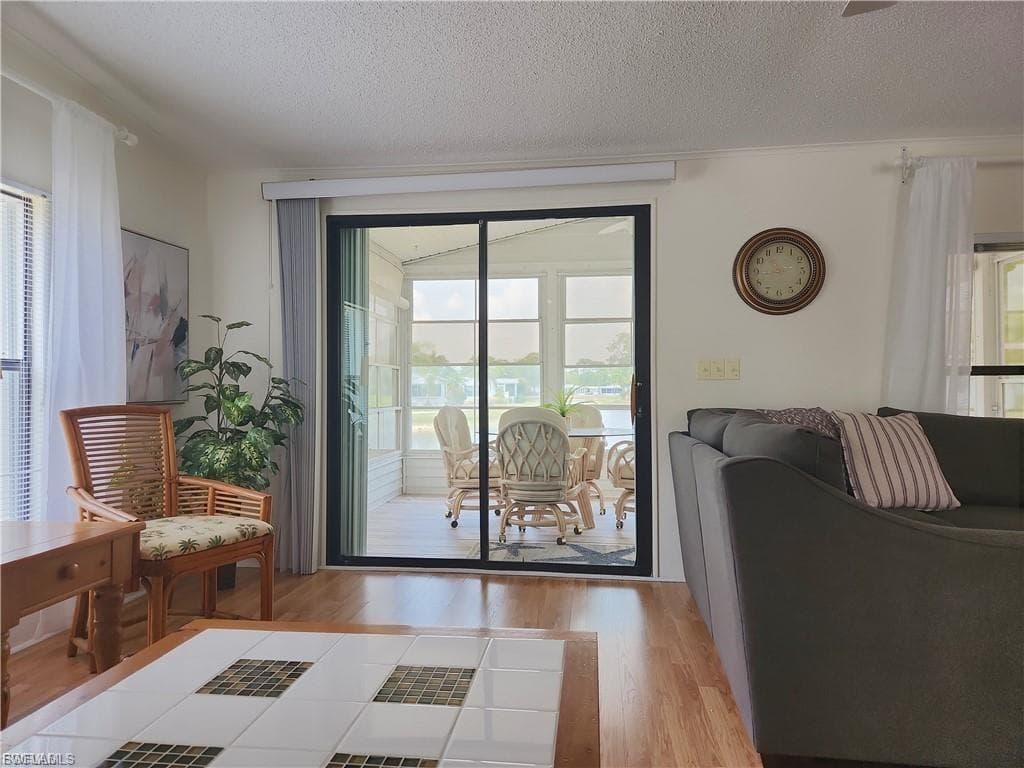10401 Circle Pine RD-10
