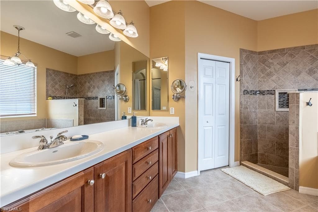 12414 Rock Ridge LN-17