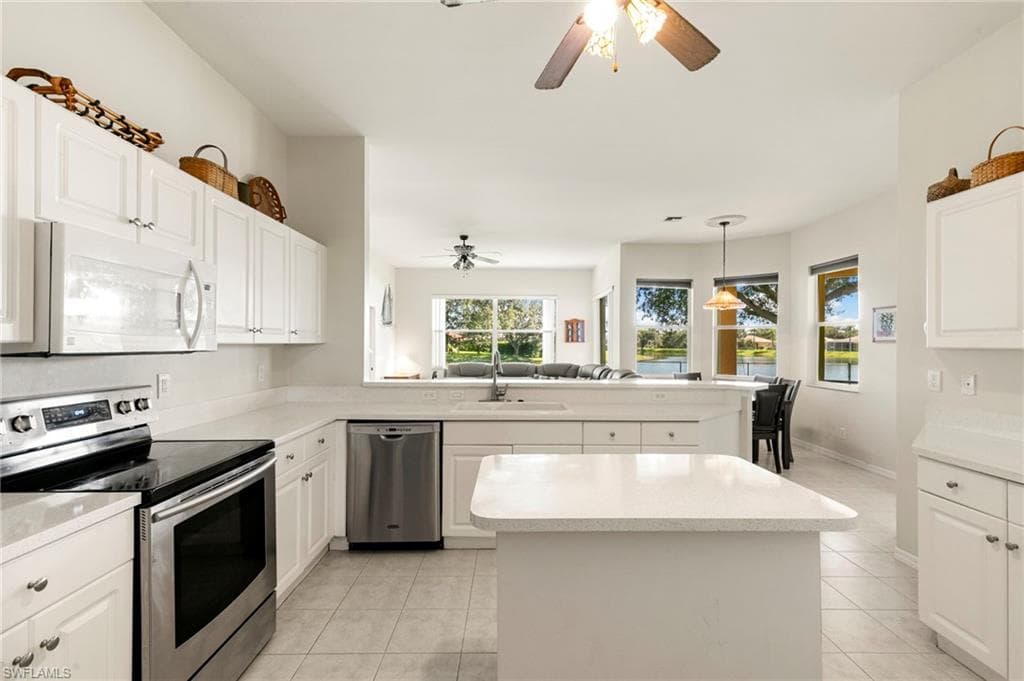 860 Grand Rapids BLVD-6