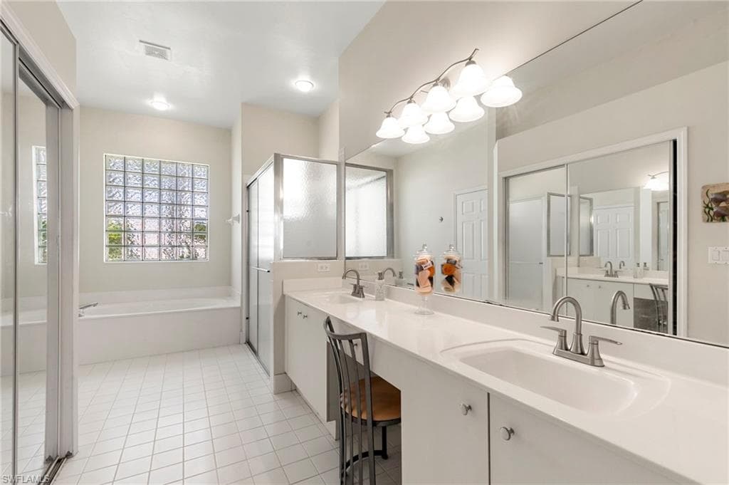 860 Grand Rapids BLVD-12