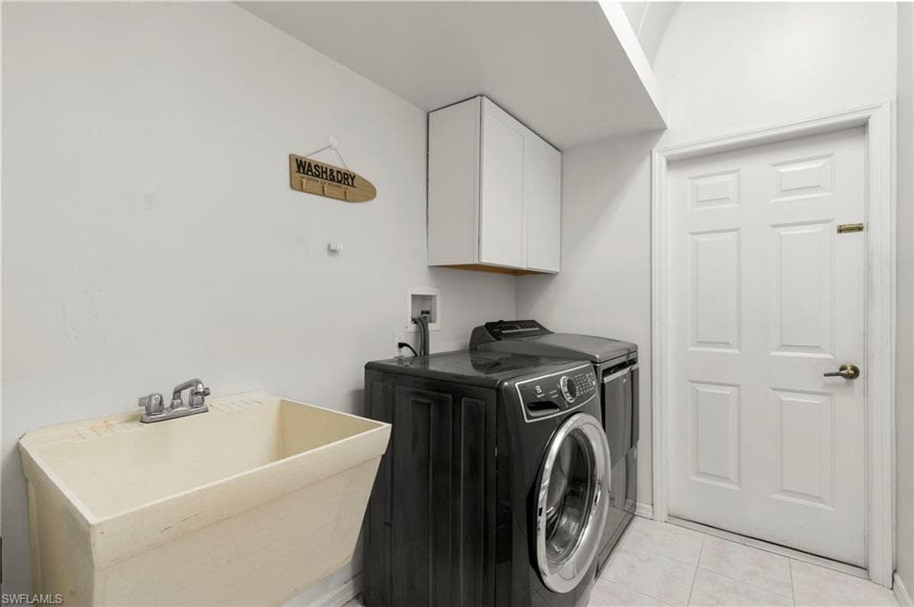 860 Grand Rapids BLVD-24