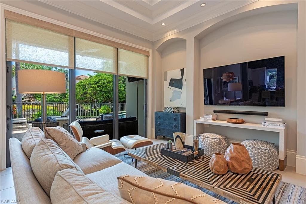 2087 RIVOLI CT-2