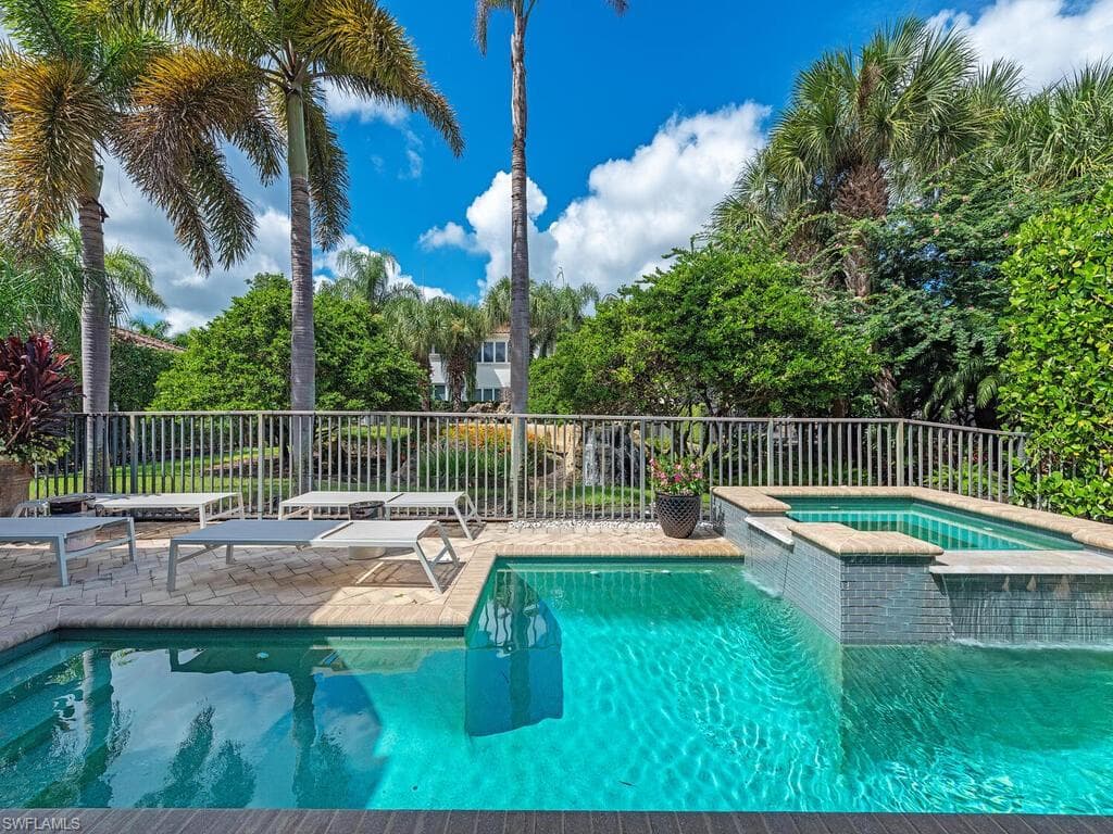 2087 RIVOLI CT-16