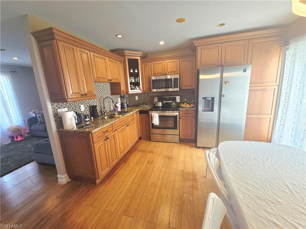 5321 Warren ST-6
