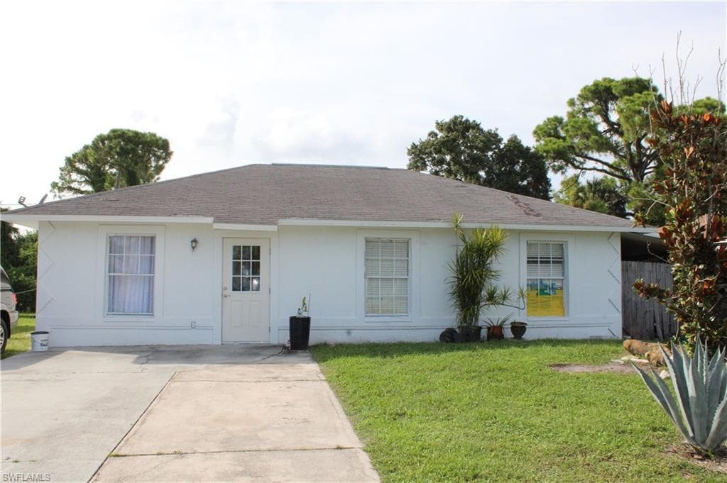 5321 Warren ST-1